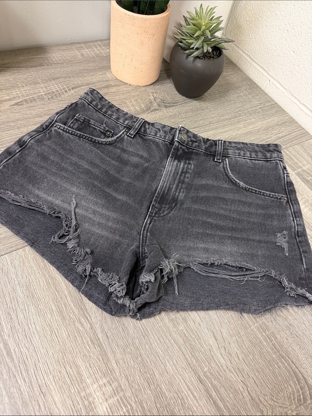 Zara Black Denim Shorts Size 10